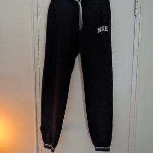 Nike Jogger Capri small
